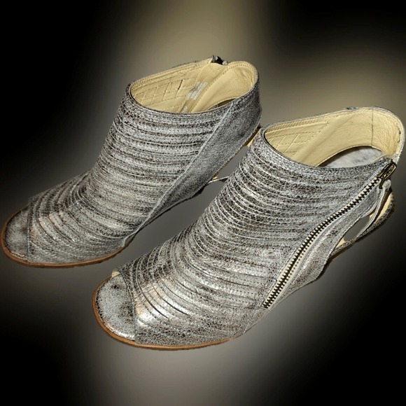 Paul Green Leather Pewter Stacked Sandals Zip Enry Size 6.5 Very Lightly Worn - Picture 3 of 14